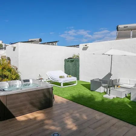 Hd 파르케 크리스토발 테네리페 3*